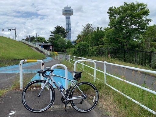 ロードバイク　EIZER　R101　アルミフレーム軽量　使用期間少ない　試乗、現車確認可能　近郊配達します ロードバイク EIZER R101 アルミフレーム軽量 使用期間少ない 試乗、現