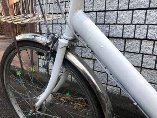 取引中22インチギア付き自転車 女の子向け(110〜140)センチに適応