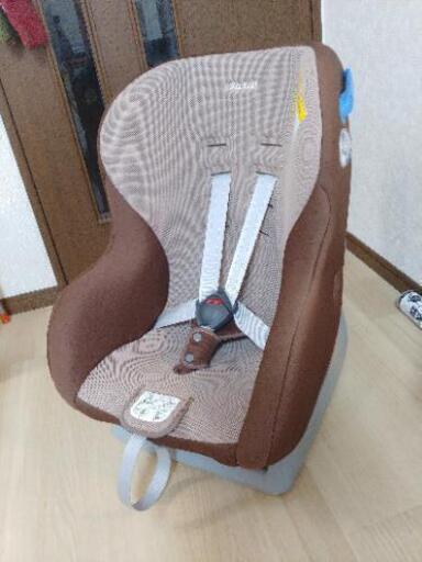 リーマン ソシエ ベージュ 新生児から4歳ぐらい チャイルドシート 新生児パッドつき 前向き 後ろ向き 幼児 赤ちゃん ベビーシート 軽量で たかひろ 谷塚のベビー用品 チャイルドシート の中古あげます 譲ります ジモティーで不用品の処分