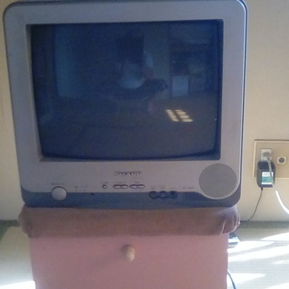 テレビ　SHARP　14インチ　2003年型 