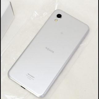 ほぼ未使用 SIMフリー シャープ SH-M08 ホワイトシルバー SHARP AQUOS sense2 OCN 中古美品 ほぼ未使用 SIMフリー シャープ SH-M08 ホワイトシルバー SHARP AQUOS