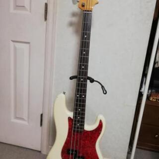 ジャンク品】ベース【フェンダージャパン】