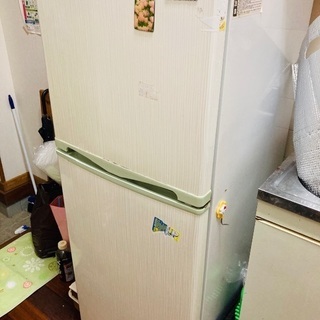 【取引中です🙇‍♀️】冷蔵庫　138L ①8/20迄のお取引です❗️