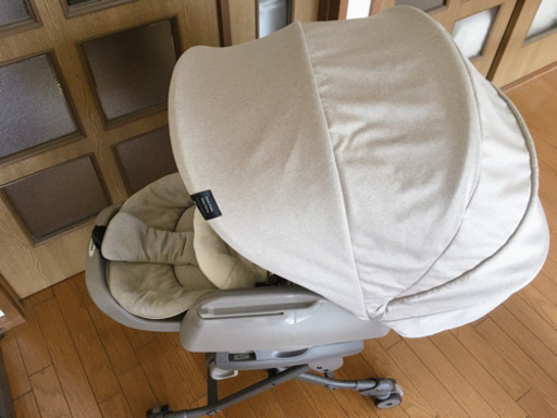 お譲り先決定】ネムリラ 電動バウンサー