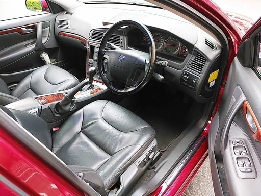 車検付きですぐ乗れるボルボのワゴンを格安の12万円でどうぞ Kurokuro 川口のその他の中古車 ジモティー