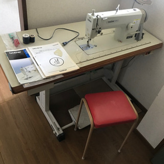 ブラザー直線本縫いミシン DB2ーB736 動作品 ブラザー直線本縫いミシン DB2ーB736 動作品