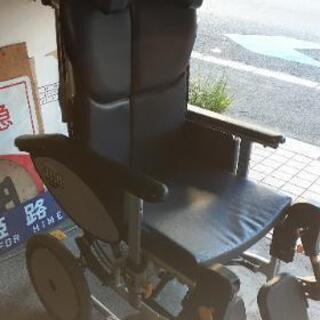 リクライニング式車椅子