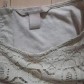 バナナリパブリック総レースワンピースmベージュ みい 六本木のワンピースの中古 古着あげます 譲ります ジモティーで不用品の処分