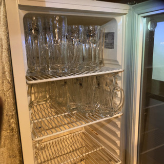 縦型冷蔵ショーケース