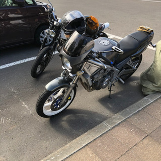 ホンダCB-1 400カスタム　車検令和3年6月迄　すぐ乗れます。 ホンダCB-1 400カスタム 車検令和3年6月迄 すぐ乗れます。