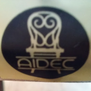 椅子 【店舗同時販売中】 AIDEC アイデック DREVOUNIA社 曲げ木 