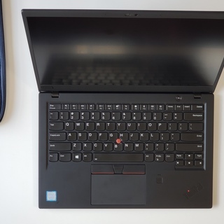 ThinkPad X1 Carbon 2018 USキーボード