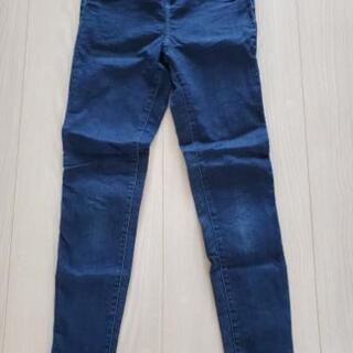 Sサイズくらい ｈ ｍデニムスキニー 桜奏 おもろまちのパンツ レディース の中古 古着あげます 譲ります ジモティーで不用品の処分