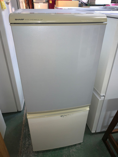 SHARP 2ドア　冷凍冷蔵庫　2005年製　中古　古いけどバッチリ冷えます