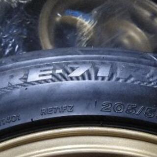 【即決価格】グラムライツ タイヤ付き4本 ゴールド