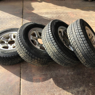 お話し中】ハイエース、キャラバンに 215/70/15 スタッドレス - その他 