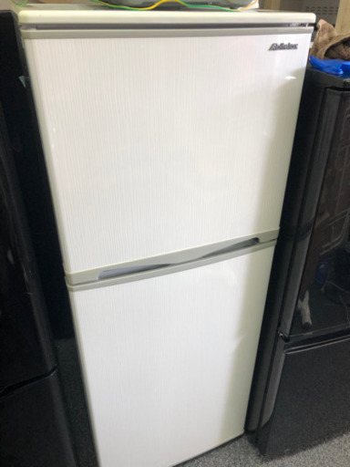年式浅め冷凍冷蔵庫