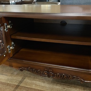 アンティークTVボード！新品10万円ヲ39800円で販売します！引取価格です。