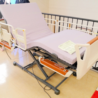 電動介護用ベッド パラマウントベッド 3モーター 数回使用の美品!  KQ-9331 39TOP