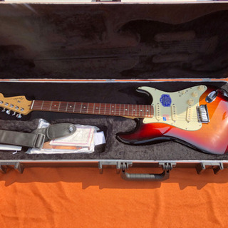 フェンダーUSA 超美品　観賞用　ストラト　AMDX ST N3 3CS/R
