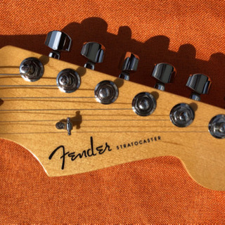 フェンダーUSA 超美品　観賞用　ストラト　AMDX ST N3 3CS/R