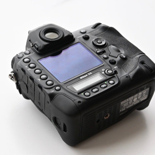 Nikon - 美品　Nikon　D5　XQDタイプ　ボディ　ショット数48485回　付属多数 美品 Nikon D5 XQDタイプ ボディ ショット数48485回 付属多数