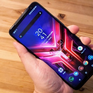 新品ASUS ROG Phone 3 (12+512GB)  5G 香港版新品 SIMフリー