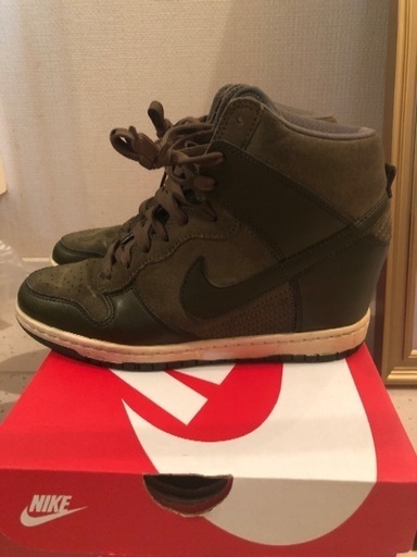 ナイキnikeハイインヒールスニーカー Tc710 勝どきの靴 スニーカー の中古あげます 譲ります ジモティーで不用品の処分