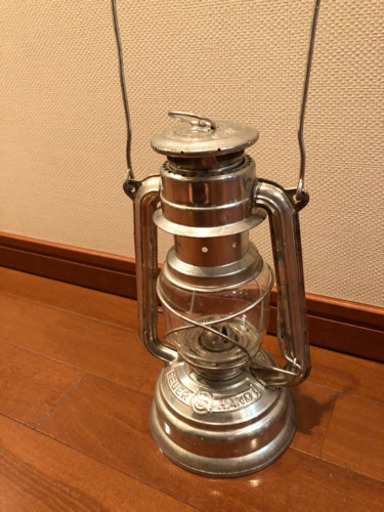 キャンプにも！オイルランプ