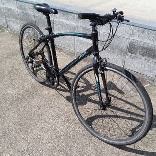 クロスバイク クロスバイクmomentum Z3 21段変速 黒 配送無料