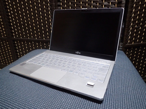 富士通　lifebook FMV S75mwp 白