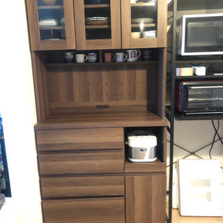 安 LOWYA食器棚棚 90㎝ 使用期間1年半 美品☆ - bravista.com.br
