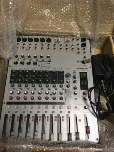デジタルミキサー YAMAHA MW12cx
