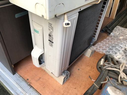 壁掛け式家庭用ルームエアコン