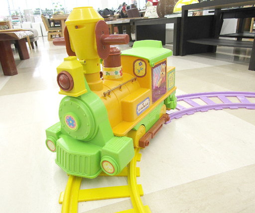 タカラトミー くまのプーさん 電動シュッポ 室内用乗れる電車玩具 25キロ以下 おもちゃ 自粛 福助平岡公園通り店 新札幌のおもちゃ 乗用 玩具 の中古あげます 譲ります ジモティーで不用品の処分