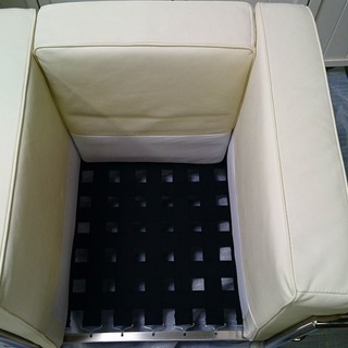 R1761) リプロダクト品ル・コルビジェ LC2 1P ホワイト 本革 ソファ 店頭取引大歓迎♪