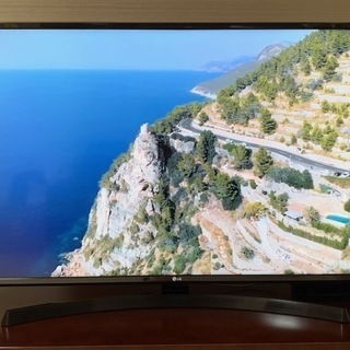 43” LG 4K Smart TV For Sale /  4...