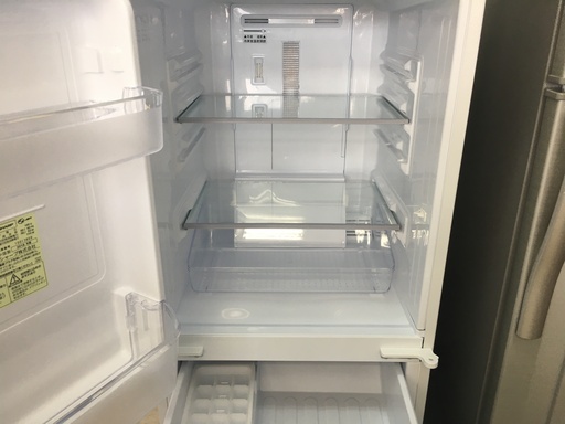 シャープ137L　冷蔵庫ボトムタイプ　2018年製！！　分解クリーニング済み！！