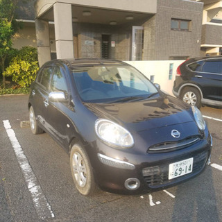 日産　マーチ