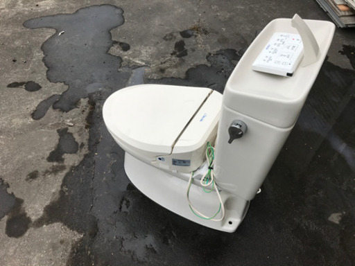 温水洗浄便座☆トイレ☆