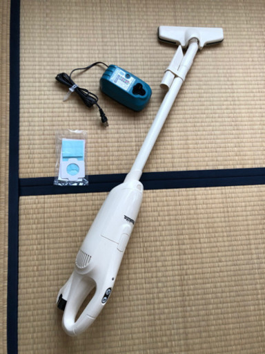 マキタ　掃除機（紙パック式）★お引取り先決定しました★