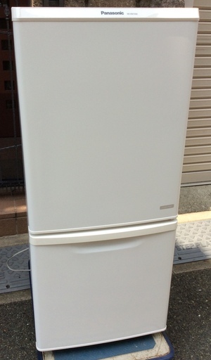 【RKGRE-433】特価！Panasonic/138L 2ドア冷凍冷蔵庫/NR-BW149C-W/中古品/2017年製/当社より近隣無料配達！