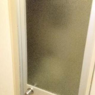 ドア　ドア枠　浴室ドア　シャワー　引き戸