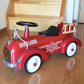 アルタバーグ　消防車　幼児用乗用玩具