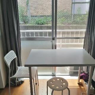IKEA テーブルとイス、ニトリ イス