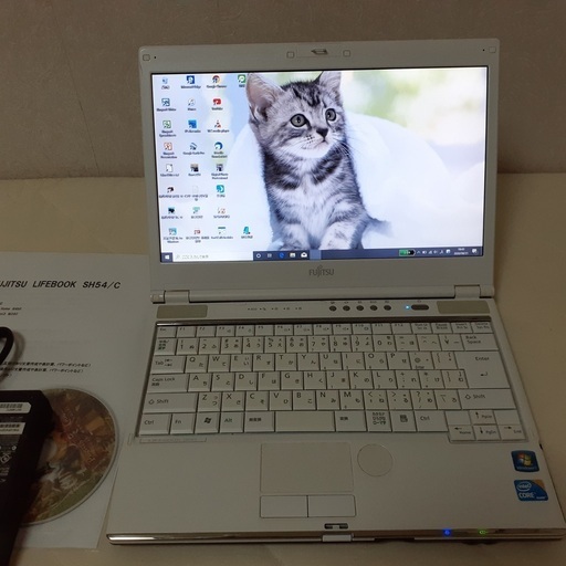 【取引中です】FUJITSU　LIFEBOOK　コンパクトな13インチ　Wi-Fi　マルチ　SSD　i3　windows10