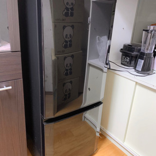 【取引中】人気の黒色　三菱冷蔵庫　2014年製　