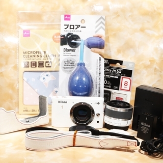 ◆極上美品＆すぐ使える◆ニコン J1 手振れ補正レンズキット