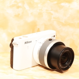 ◆極上美品＆すぐ使える◆ニコン J1 手振れ補正レンズキット