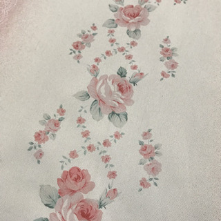受付終了★花柄・薔薇柄ピンク斜光カーテン145×180を2枚